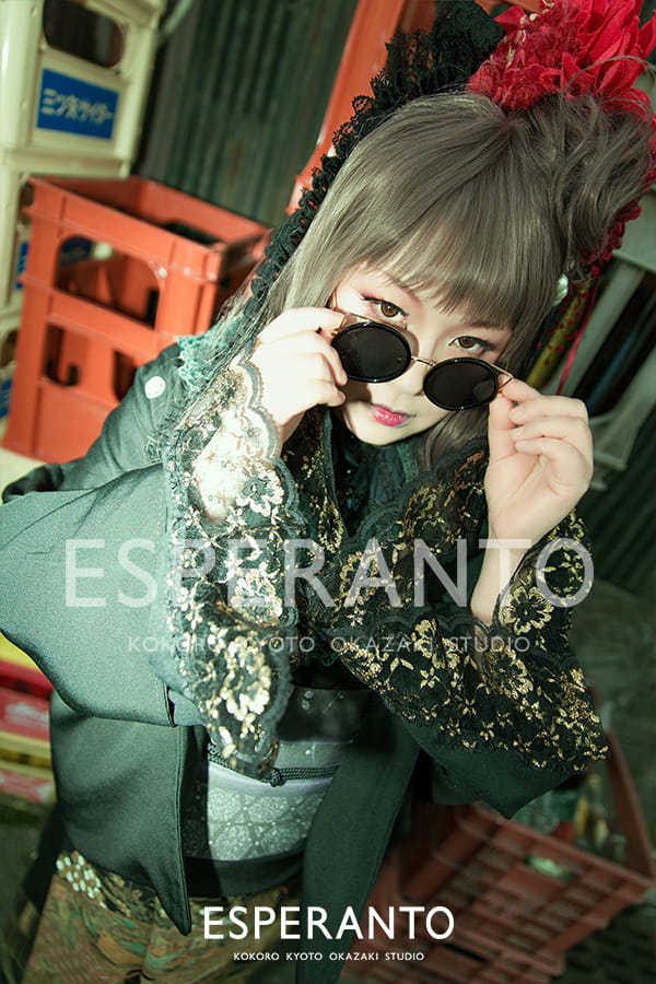 京都の変身写真スタジオで撮影された着物